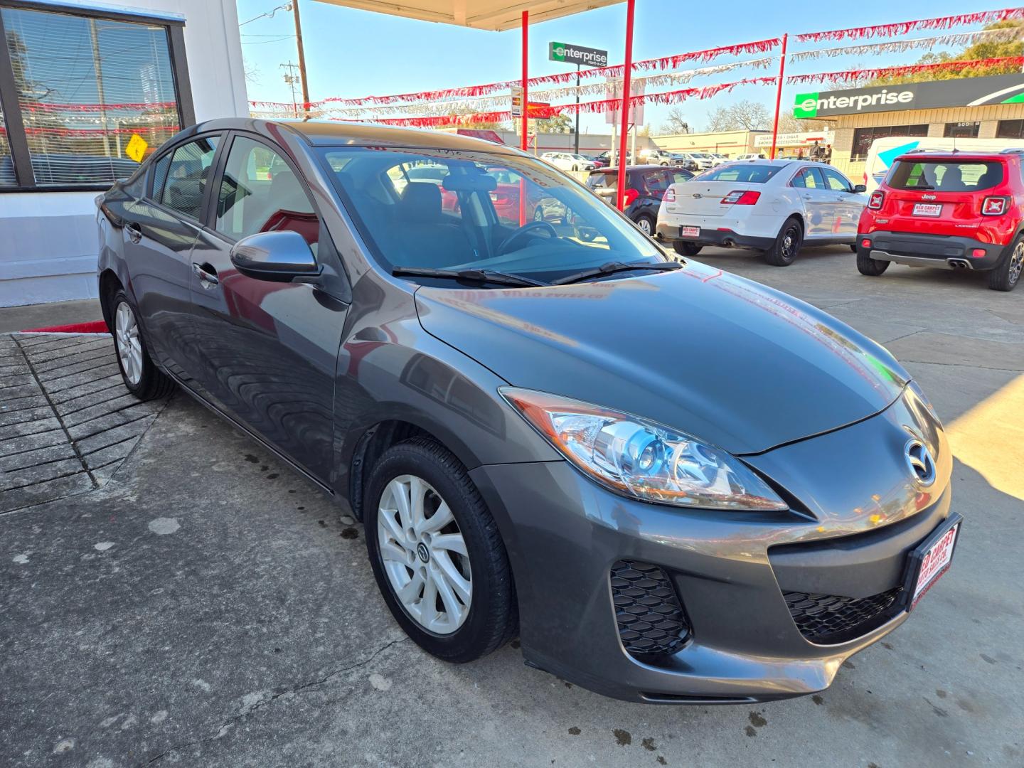 2013 SILVER Mazda MAZDA3 (JM1BL1VP3D1) with an 2.0L I4 F DOHC 16V engine, Automatic transmission, located at 503 West Court, Seguin, TX, 78155, (830) 379-3373, 29.568621, -97.969803 - Photo#1